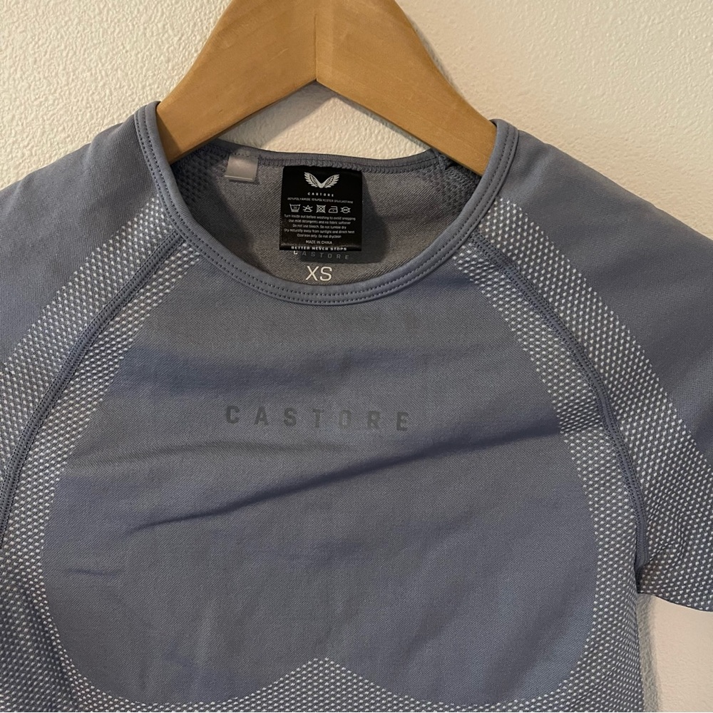 Castore Seamless Short Raglan Sleeve Crew Tee Print Blue Fitted Quick Dry-XS - Picture 3 of 9